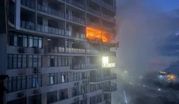 Ракетний удар по Одесі: пошкоджено багатоповерхівку, 28 постраждалих, зокрема п’ятимісячна дитина (оновлено). ФОТОрепортаж