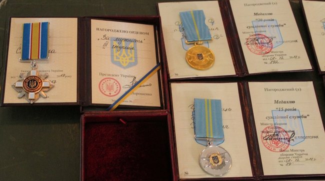 Десантникам 80-й ОДШБ вручили государственные и ведомственные награды 03