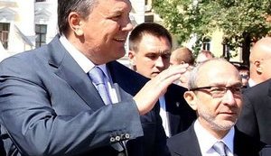 Поэтом можешь ты не быть, но Януковичу - обязан