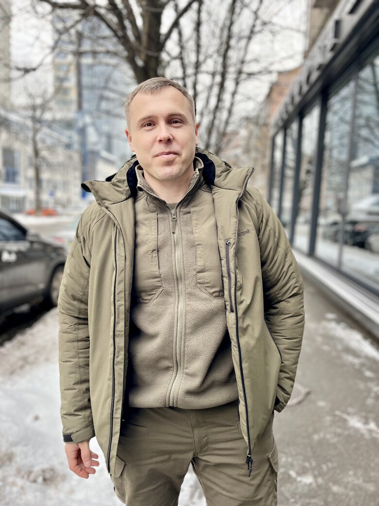 Роман Костенко: Багато хто з професійних російських командирів сьогодні вже на концерті Кобзона. Тому справи у росіян набагато гірші 01