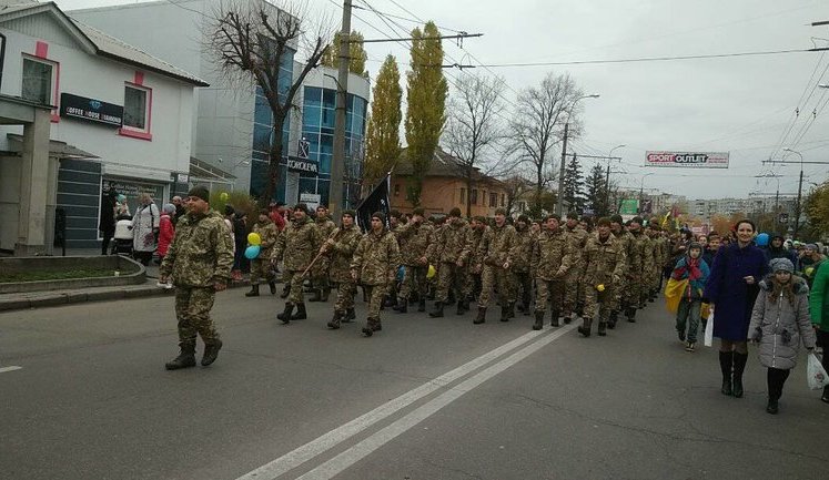 Біла Церква вітає воїнів 72-ї ОМБр ім. Чорних Запорожців, які повернулися з АТО. ФОТОрепортаж