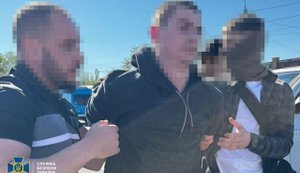 СБУ та Нацполіція "по гарячих слідах" затримали терористів, які підірвали авто у Дніпрі 7 травня. ФОТОрепортаж