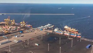 Атаки дронів паралізували нафтові порти РФ на Балтиці