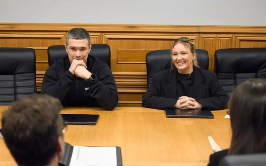 https://images.cnscdn.com/a/0/0/2/a00263c1f9890443e64bb937cd83776f/528x330.jpg