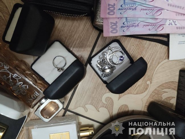 Группа иностранцев-квартирников задержана в Киеве 02