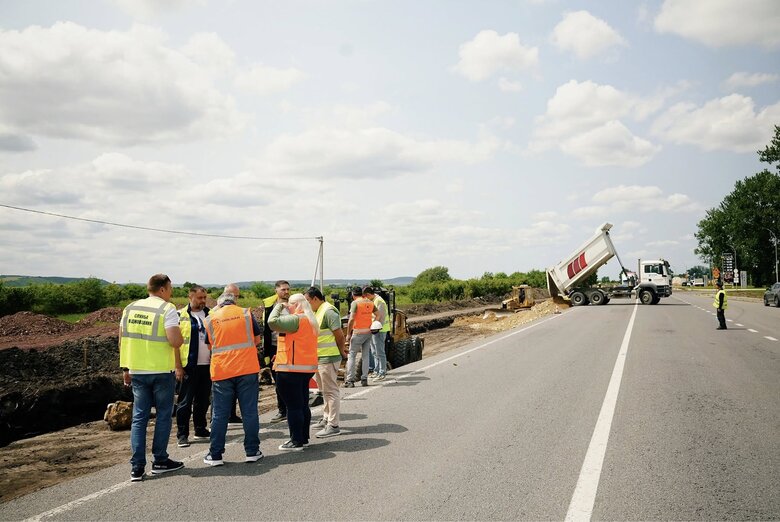У Львівській області розширюють дорогу до кордону з Польщею