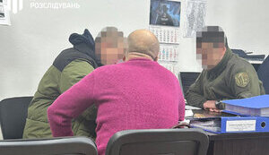 Бойові виплати за ремонт будинку. Судитимуть командира взводу