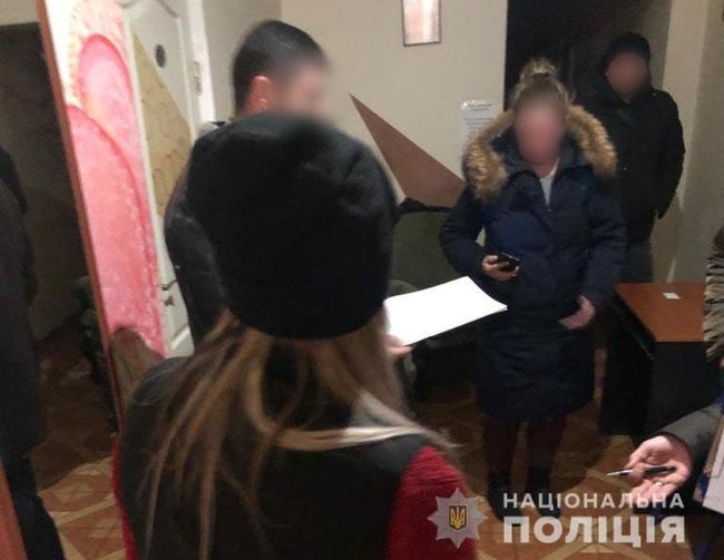 Поліція тричі підсилала до Бахмутських повій клієнта для слідчого експерименту, але так нікого і не затримала, - ЗМІ 03