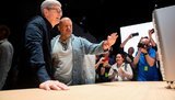 apple,тим,кук,джонатан,айв