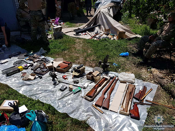 Полиция обнаружила подпольный цех по переработке оружия на Сумщине 04