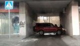 Один из способов жестко наказать за наглую парковку во дворе. ФОТО