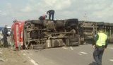 Движение по трассе Киев-Чоп заблокировано из-за перевернувшейся фуры. ФОТОрепортаж