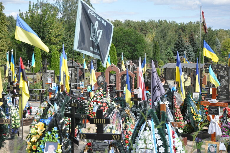 Kyiv. Alley of Heroes at Lysove cemetery. Rows of flags over Ukrainian soldiers’ graves 09