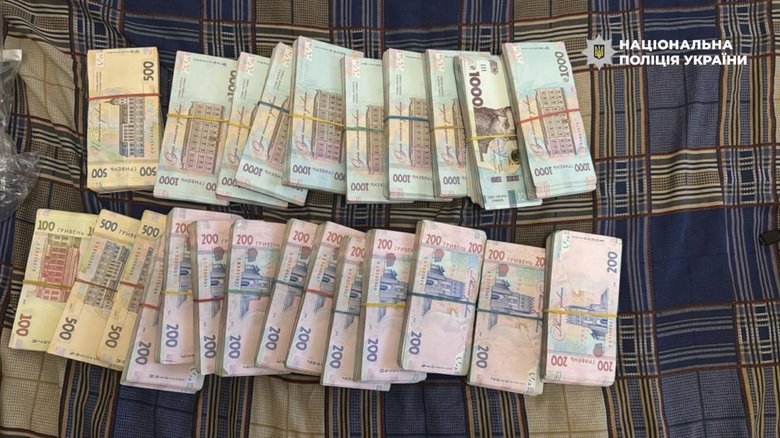 Вымогали деньги за беспрепятственное прохождение службы