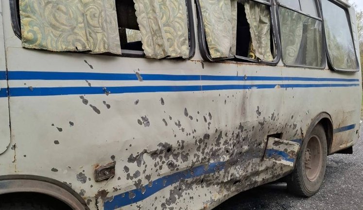 Россияне атаковали гражданский транспорт на Сумщине: шесть пострадавших. ФОТО