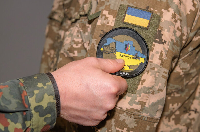 Ще одна група українських військових завершила навчання на Patriot у Німеччині