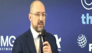 Как только придет моя очередь, я с удовольствием провакцинируюсь, - Шмыгаль