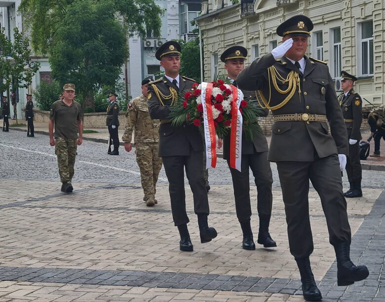 До Києва прибув голова Генштабу ЗС Польщі Веслав Кукула