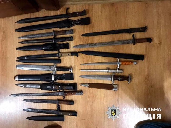 В Харькове у трех нелегальных коллекционеров изъят арсенал оружия, - Нацполиция 07