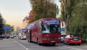 Работа шахт и заводов приостановлена. Жителей ОРДЛО на автобусах массово принудительно отправляют в Ростовскую область для голосования, - Лисянский. ФОТО