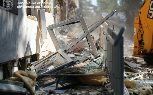 Атака РФ на Запоріжжя: пошкоджено 17 будинків, десятки вибитих вікон