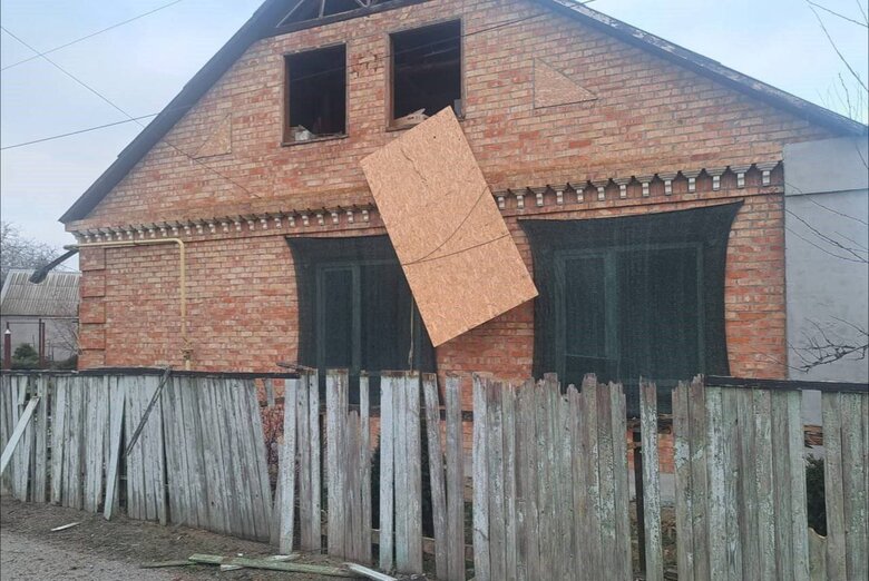 Destruction in Nikopol district on 7 February