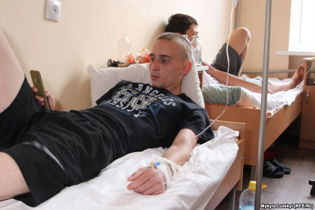 Борщ, вівсянка та брудні руки кухаря: названо причину масового зараження дітей дизентерією під Донецьком 01