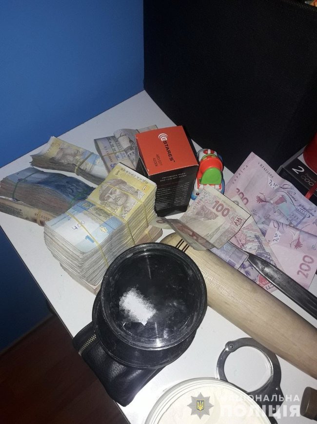 Полиция накрыла вооруженную группу наркодельцов на Закарпатье 03