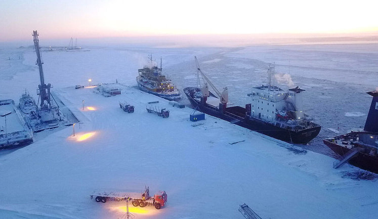 Російський "Новатек" продає свій газ китайцям зі знижками до 40% через санкції, – Reuters