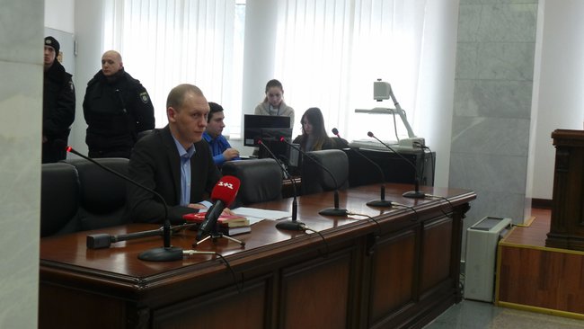 Стрелявшего под Соломенским судом Федорченко отправили под домашний арест 08