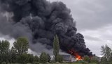 Потужний вибух пролунав на Рівненщині: горить завод із виробництва пінопласту. ФОТО