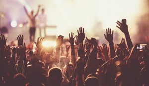 Кабмин отменил ограничение количества участников массовых мероприятий (обновлено)
