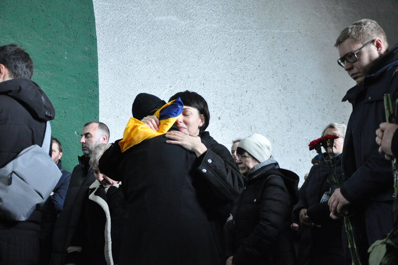 Із режисером монтажу Віктором Ониськом, який загинув у боях за Україну, попрощалися у Києві 10