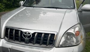 Ввозив до України як гумдопомогу автомобілі, які потім продавав військовим: чоловіку повідомлено про підозру, - Нацполіція. ФОТО