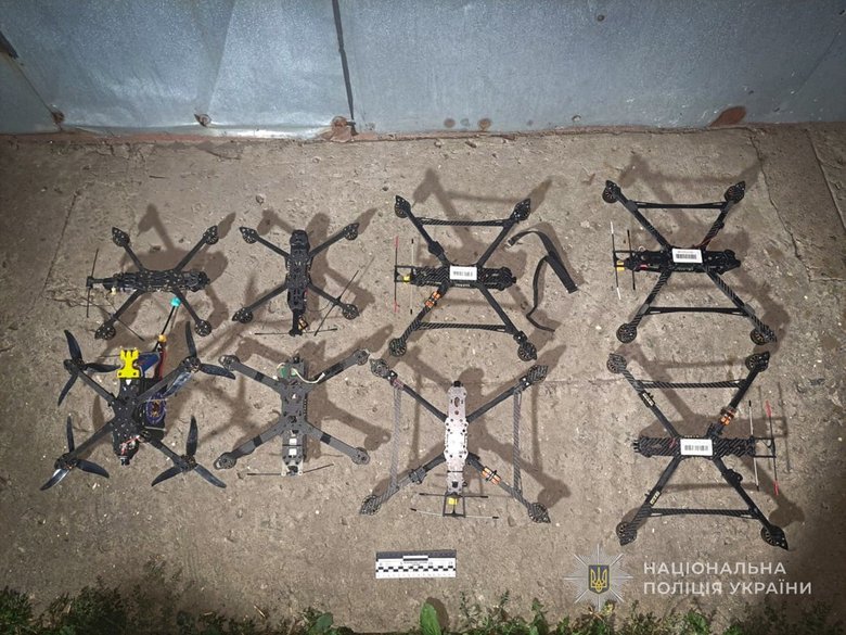 У Сумах чоловік викрав з автівки військового спорядження