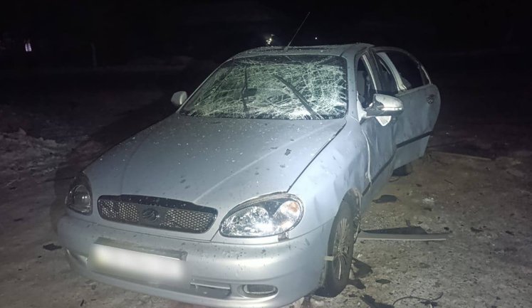 Окупанти вдарили "геранню" по громаді на Чернігівщині: двоє поранених, пошкоджено магазин, будинки та автівки. ФОТО