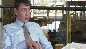 "Райнін щомісяця отримував готівкою 3-5 мільйонів", - колишній нардеп Крючков про розкрадання 150 млн гривень держкоштів через "Харківобленерго". ВIДЕО