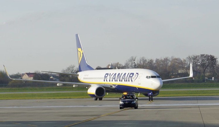Ryanair начал летать из Львова. ФОТОрепортаж