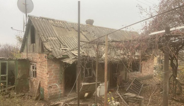 Окупанти впродовж дня атакували два райони Дніпропетровщини: постраждали шестеро осіб. ФОТОрепортаж