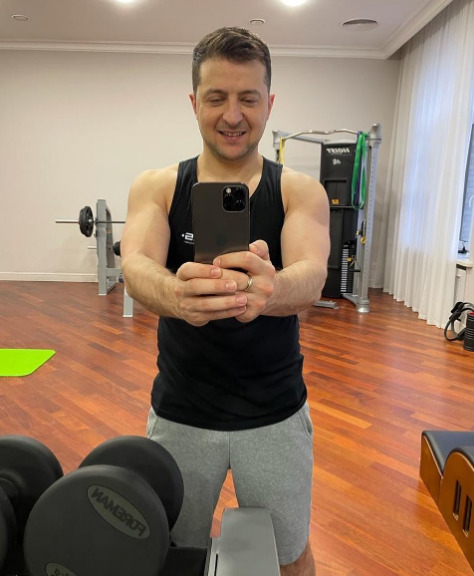 President Zelenskyi Turns 43 01