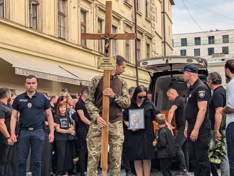 У Гарнізонному храмі Львова розпочався парастас за Іриною Фаріон