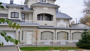 Непролетарское "гнездо" главного пролетария Крыма товарища Грача. ФОТО