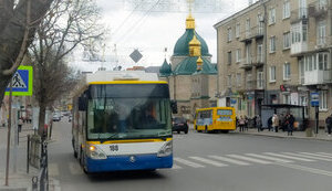 У Тернополі частково відновив роботу електротранспорт
