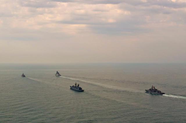 Українські ВМС спільно з кораблями Великої Британії, Туреччини та Румунії провели тренування типу PASSEX 07