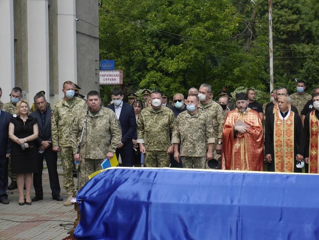 Із загиблим на Донбасі командиром 24-ї ОМБр Тарасом Матвіївим попрощалися в Жидачеві 05