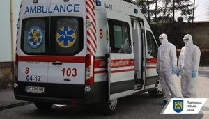 У Харкові від коронавірусу померла медсестра, яка заразилася на хрестинах