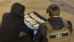 4 кг амфетамина в упаковках из-под сока: в Одессе СБУ блокировала межрегиональный наркотрафик и контрабанду 7,5 тонн табака. ФОТОрепортаж