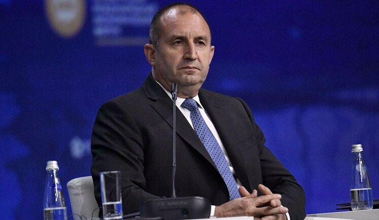 Президент Болгарии Радев против ускоренного вступления Украины в НАТО: "Декларация Бухарестского саммита была принята в совершенно иной среде безопасности"