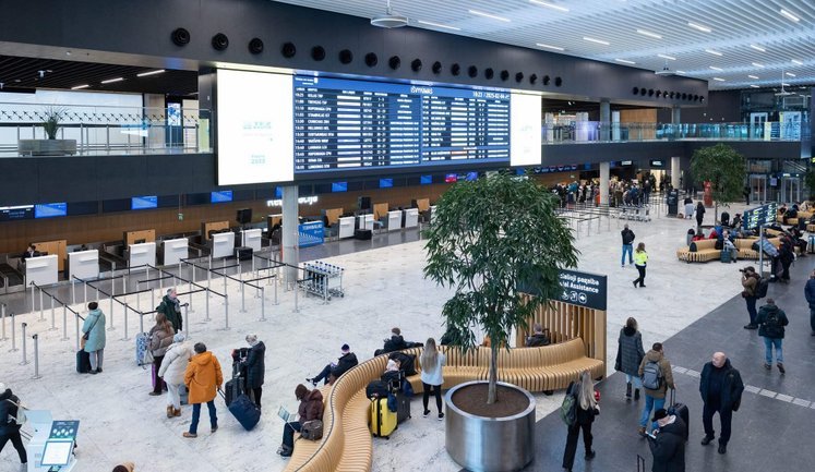 Четвертый раз за неделю в Литве приостановили работу аэропорта из-за неизвестных шаров