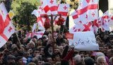 Намети і безстрокова акція протесту: в Грузії опозиція незадоволена результатами виборів президента і вимагає дострокових парламентських виборів